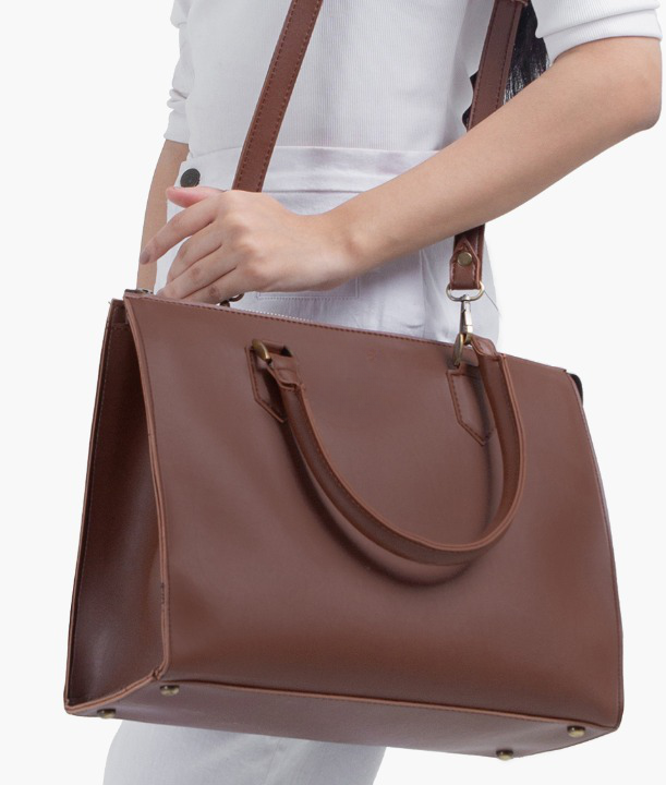 Brown Handbag For Girls with girl